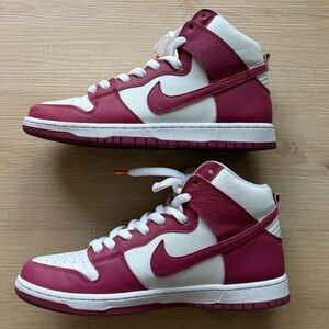 Nike SB Dunn High